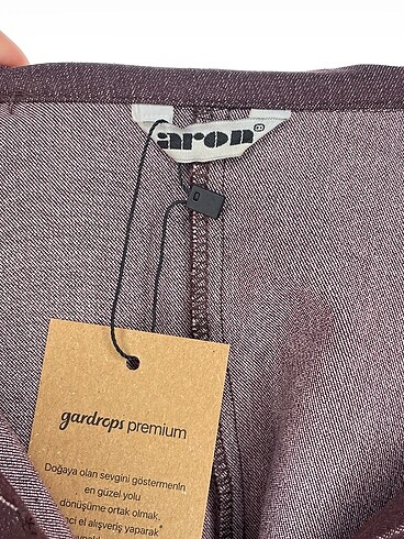 40 Beden bordo Renk Diğer Gömlek %70 İndirimli.