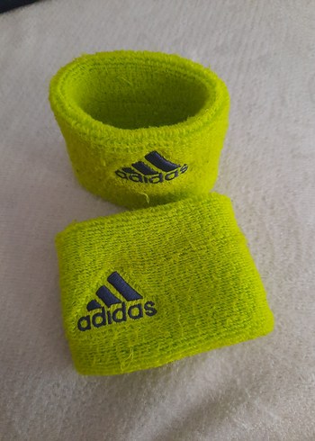 Sarı Adidas Nakışlı Polar Bileklik