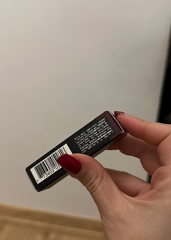 Beden MAC Amplified Krem Ruj - Bordo