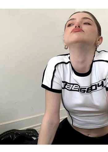 Baskılı Beyaz Crop Tişört - Görsel 2