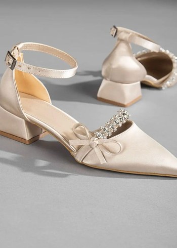 İnci Detaylı Beyaz Kadın Topuklu Ayakkabı - Görsel 2