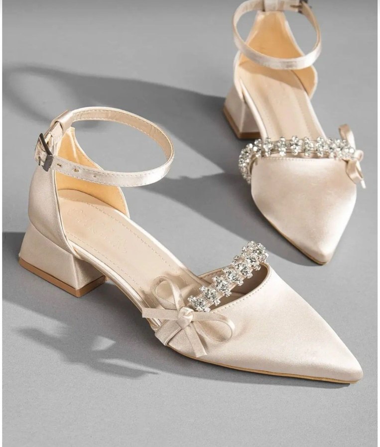 İnci Detaylı Beyaz Kadın Topuklu Ayakkabı - Görsel 3