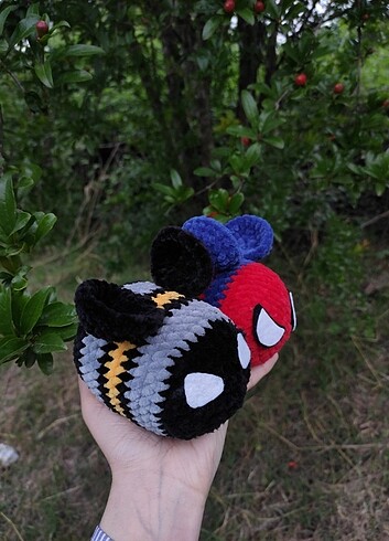 Diğer Batman Bee ve Spiderman Bee
