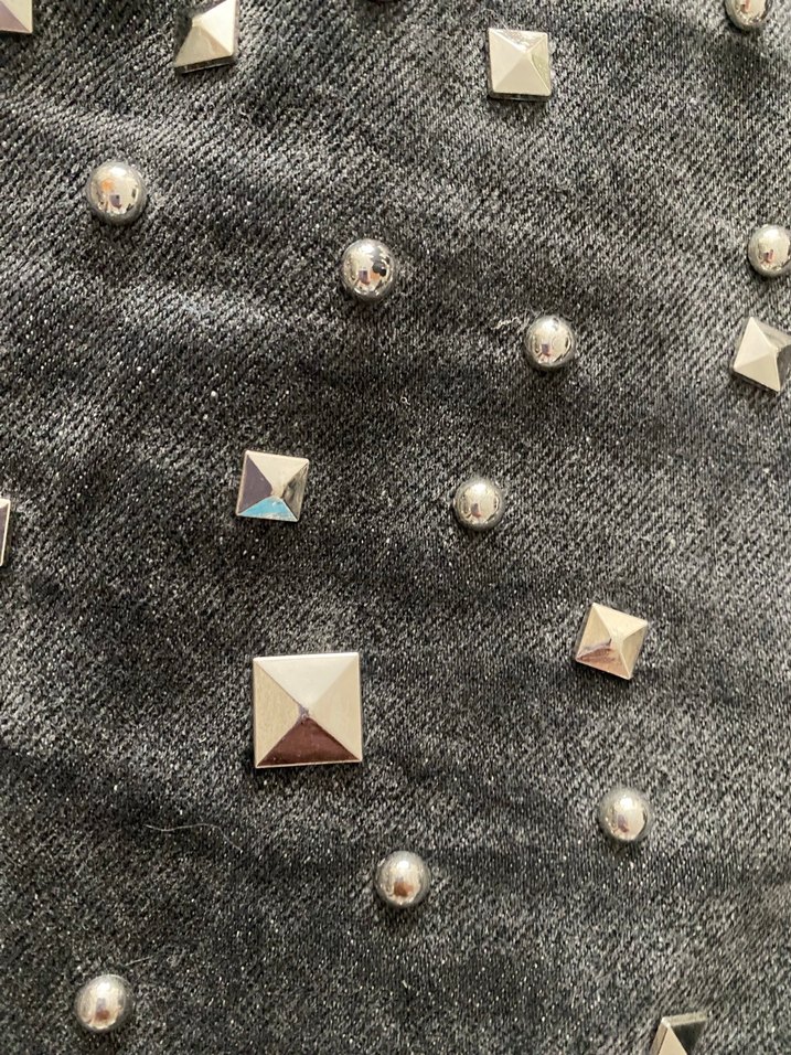 Metal Detaylı Siyah Denim Jean — görsel 5/7