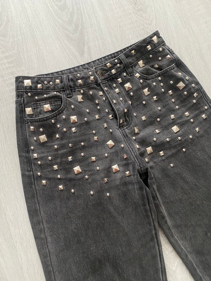 Metal Detaylı Siyah Denim Jean — görsel 2/7