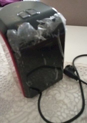 Beden Kırmızı Karaca Kahve Makinesi
