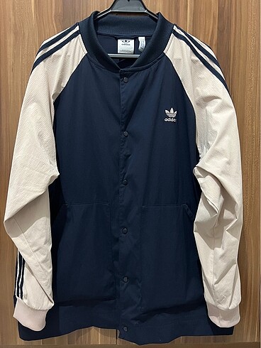 Adidas sweat