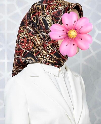 Armine Eşarp