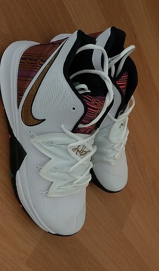 KYRİE 5 BHM