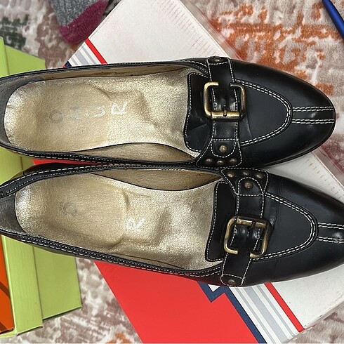 Kısa topuklu ayakkabı - Görsel 2