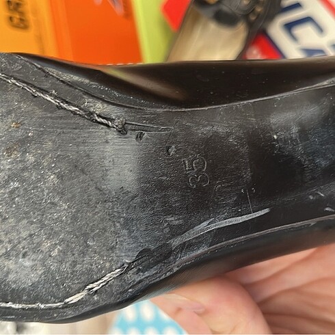 Kısa topuklu ayakkabı - Görsel 5