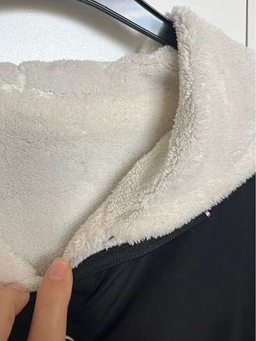 xs Beden siyah Renk İçi peluşlu mont