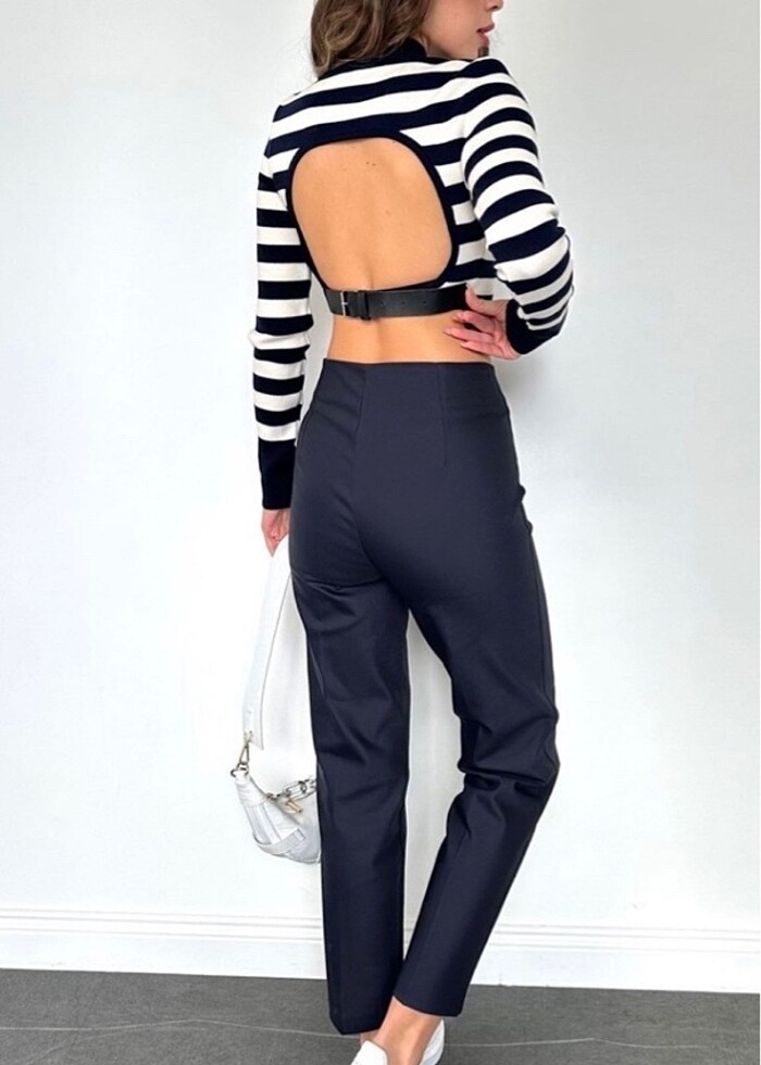 Sırt dekolteli bluz - Görsel 4