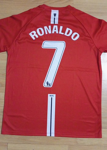 Diğer Manchester United forması