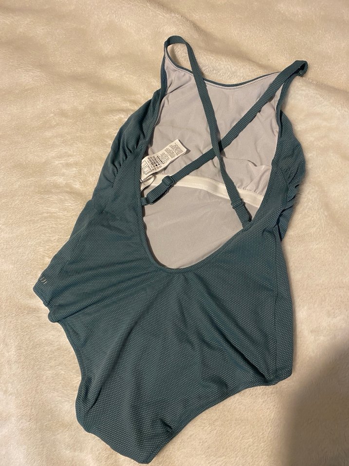 Yeşil Drapeli Kadın Mayo - Görsel 2