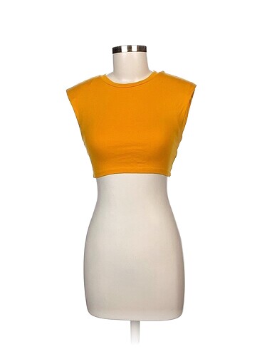 Zara T-shirt %70 İndirimli.