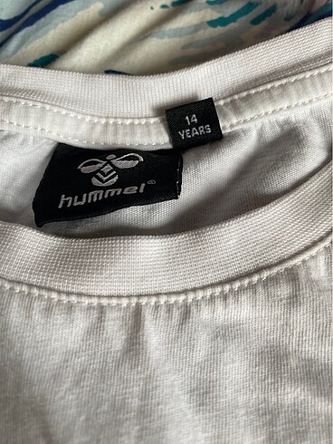 Hummel 14 yaş tişört orjinal hummel