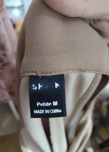 m Beden Bej V Yaka Kolsuz Midi Elbise