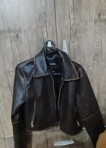 Kahverengi Kemerli Kısa Deri Biker Ceket