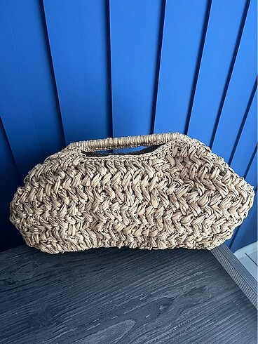 Diğer Mango model rafta clutch çanta