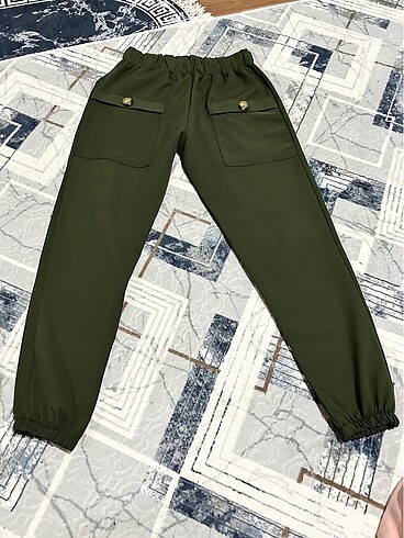 Yeşil pantolon