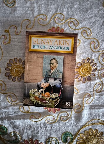 Sunay Akın-Bir Çift Ayakkabı