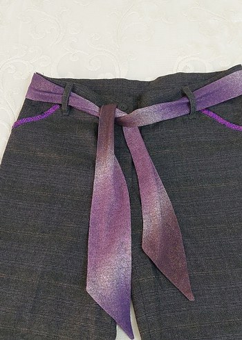 Diğer Mor Kuşaklı Kısa Kot Pantolon