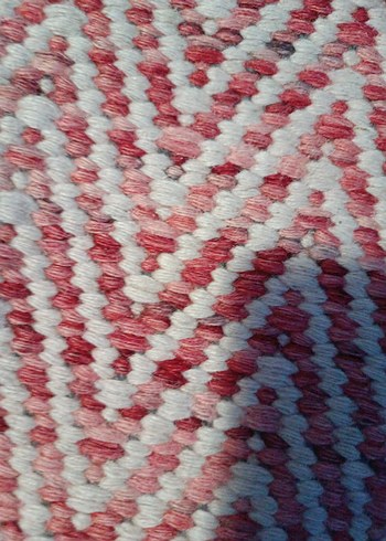 Kırmızı Kenarlı Geleneksel Kilim - Görsel 3