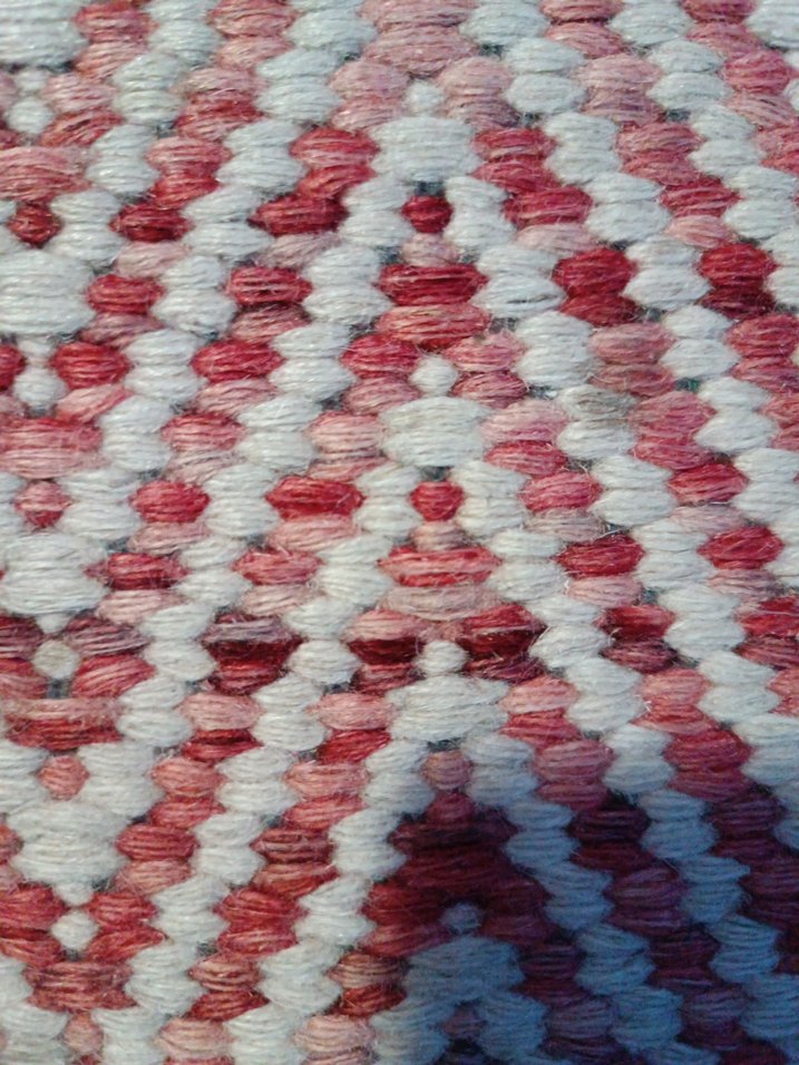 Kırmızı Kenarlı Geleneksel Kilim - Görsel 2