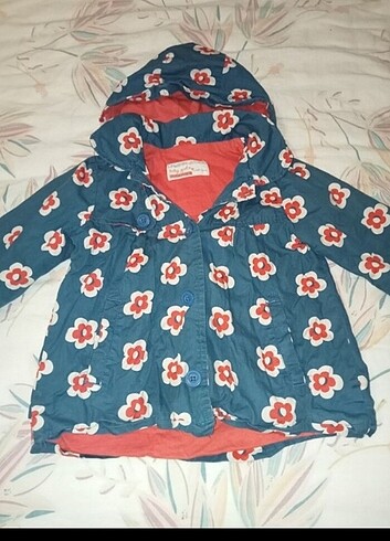 LC Waikiki Kız bebek kapüşonlu hırka
