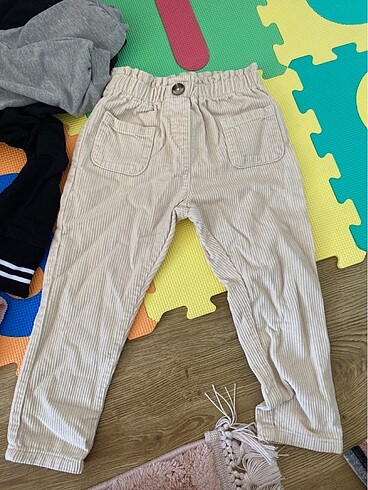 Lc wakiki 3-4 yaş pantolon