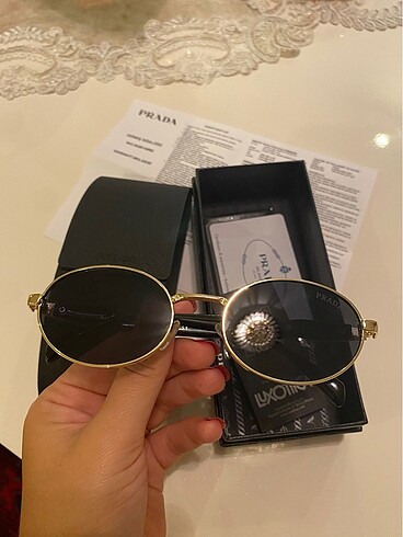 Prada gözlük