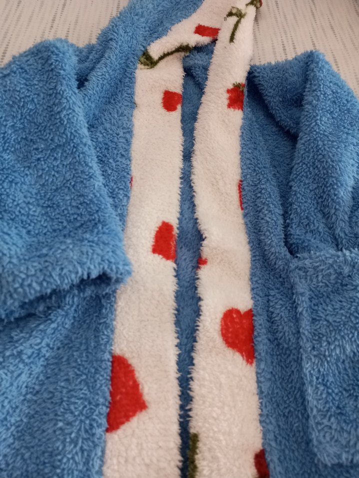 Mavi Nakışlı Erkek Çocuk Bornoz - Görsel 2