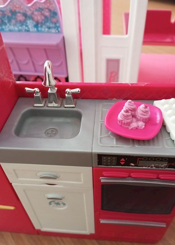 Barby oyun evi - Görsel 9