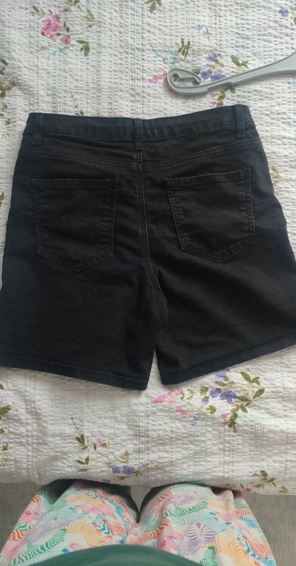 Siyah Midi Boy Salaş Kadın Kot Şort - Görsel 3