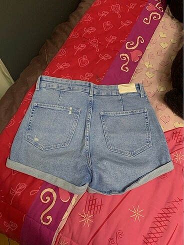 38 Beden bershka şort