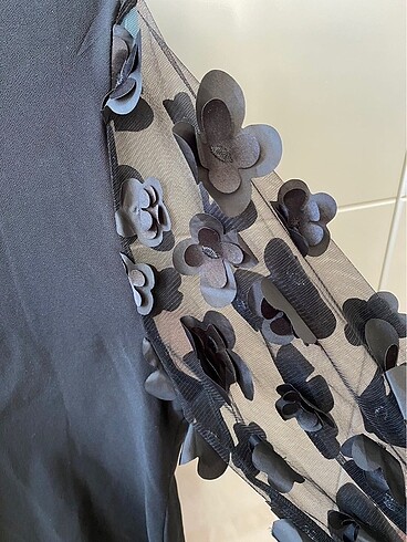 Esse Kolları tül çiçekli ince krep kumaş bluz