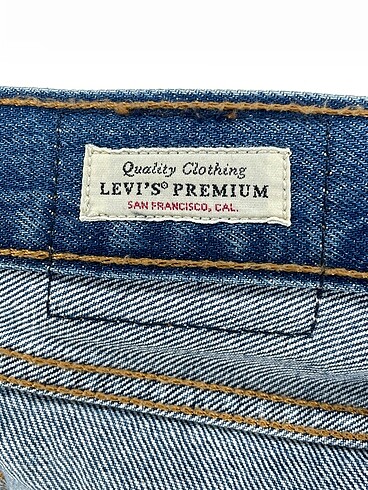 26 Beden mavi Renk Levis Mini Etek %70 İndirimli.