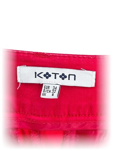 34 Beden Koton Mini Şort %70 İndirimli.