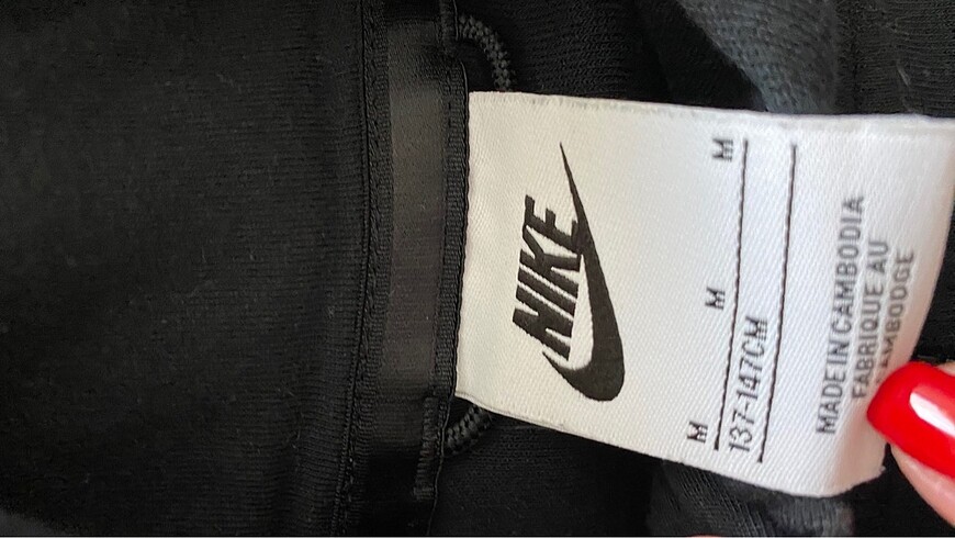 11-12 Yaş Beden Nike tech sweat