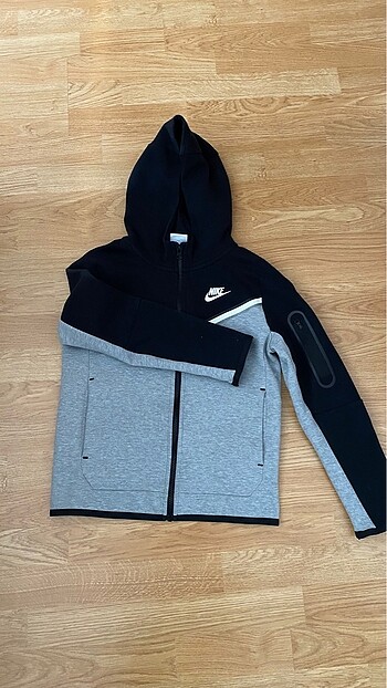 Nike tech sweat