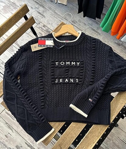 Tommy kazak