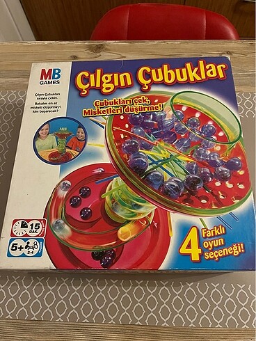 MB GAMES Çılgın Çubuklar Kutu Oyunu