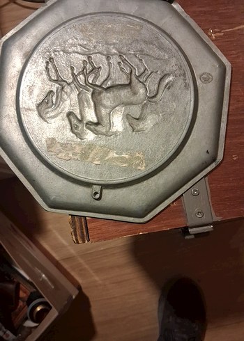 At FigürlüAlman Zinc tabak - Görsel 5