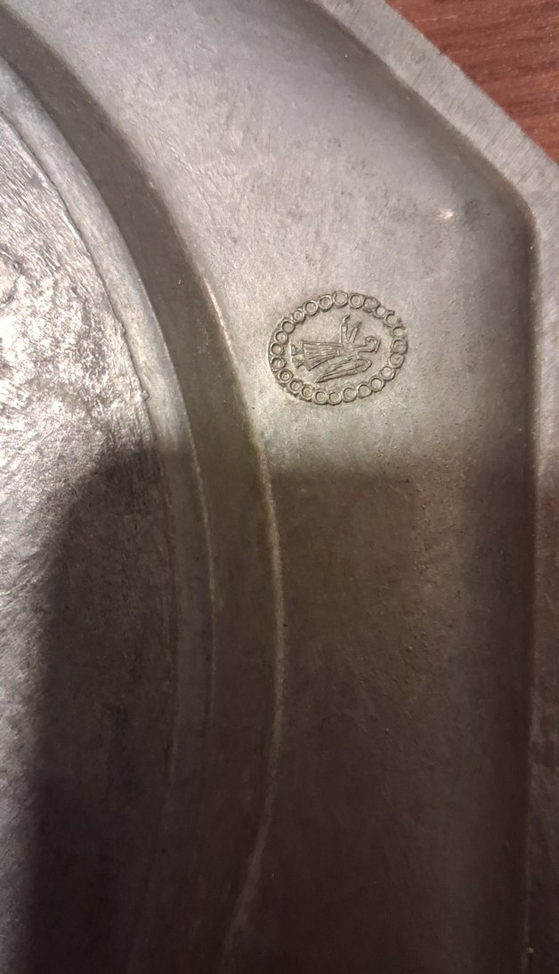 At FigürlüAlman Zinc tabak - Görsel 4