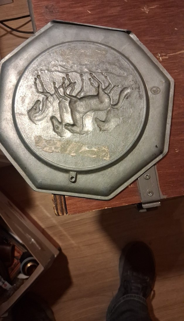 At FigürlüAlman Zinc tabak - Görsel 5