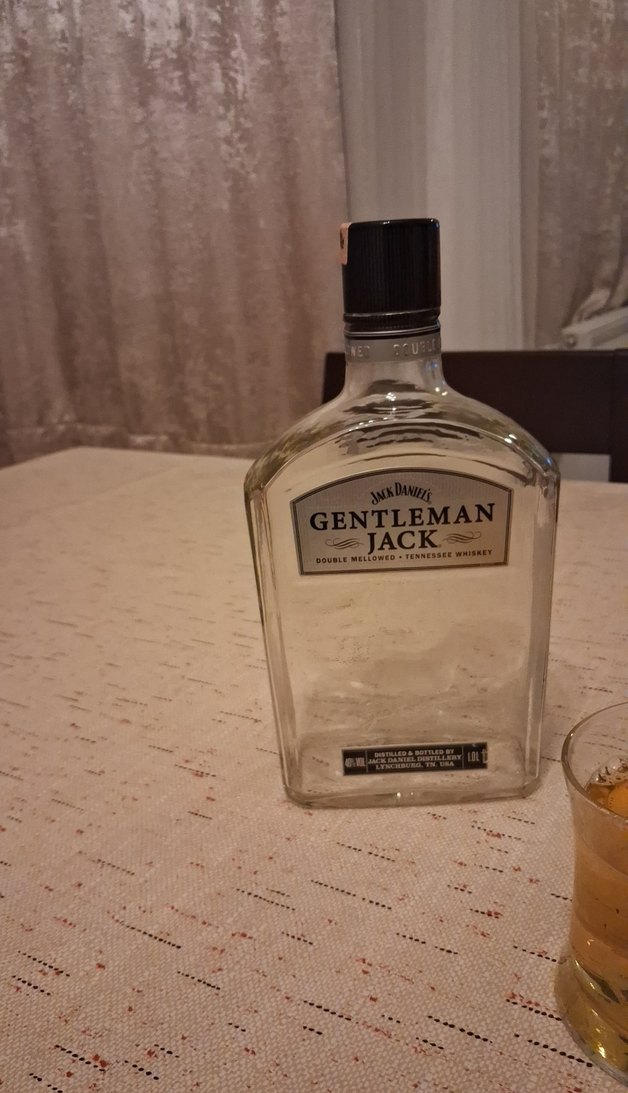 Vintage Jack Daniel's Gentleman Jack Şişesi 1 lt boş - Görsel 4