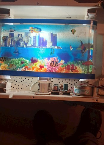 Renkli Işıklı Ev Tasarımlı Masa Saati - Görsel 2