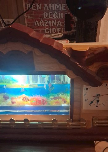 Renkli Işıklı Ev Tasarımlı Masa Saati - Görsel 7