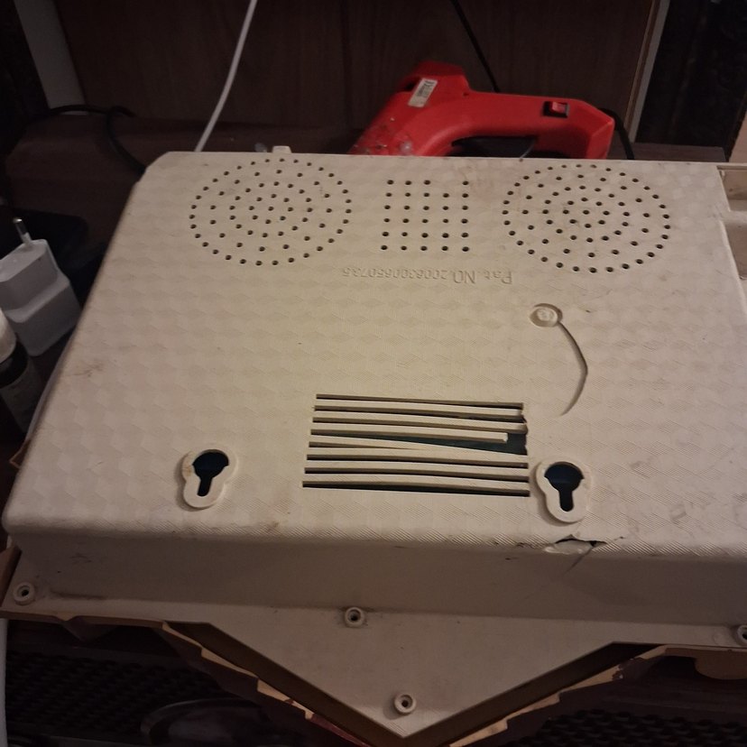 Renkli Işıklı Ev Tasarımlı Masa Saati - Görsel 4